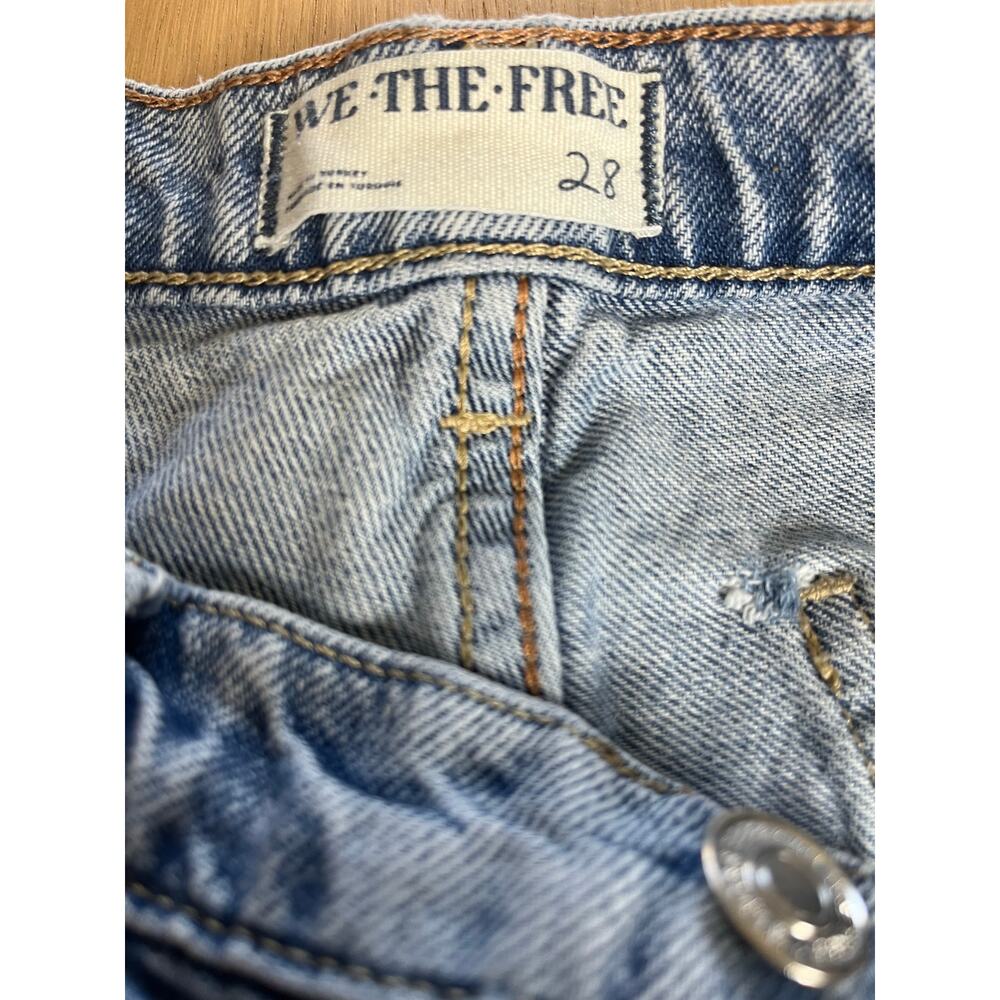 We The Free | Tinsley Baggy Mid Rise Straight Leg Denim Jeans Light Wash Size 28 - Picture 6 of 9